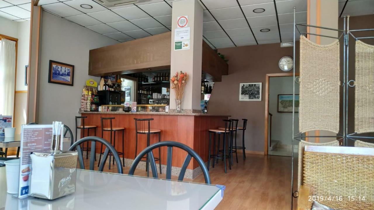 Hotel Plaza Onís エクステリア 写真